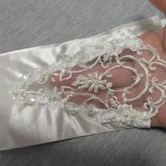 ウェディンググローブ ホワイト サテン ビーズ刺繍