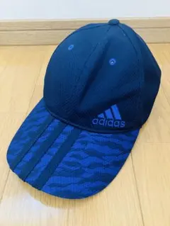 adidas KIDS ネイビーブルー　54cm子供用帽子メッシュ
