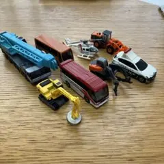 ミニカーセット 建設車両 、バス、ドクターヘリ