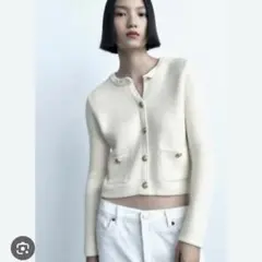 ZARA / ゴールドボタンニットカーディガン