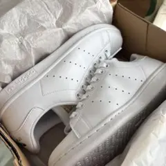 adidas Stan Smith ホワイトスニーカー