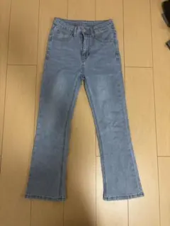 ブーツカットデニム・ライトブルー