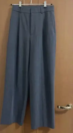 UNIQLOタックワイドパンツ ポリエステル混紡 Mサイズ