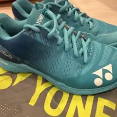 YONEX AERUS バドミントンシューズのサムネイル