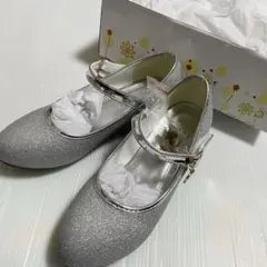 新品✨️ 女の子 フォーマル シューズ ヒール 子供靴 ピアノ 発表会 22cm