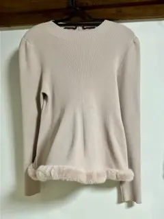 ペプラム ニット