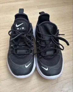 Nike Air Max ブラックスニーカー