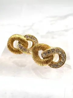 Item thumbnail for item 92d8e374-6f01-44c5-97ad-f321a275ff36