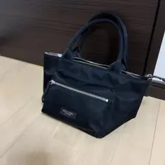 ブラックナイロントートバッグ