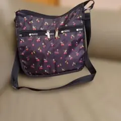 LeSportsac ショルダーバッグ チェリー柄のサムネイル
