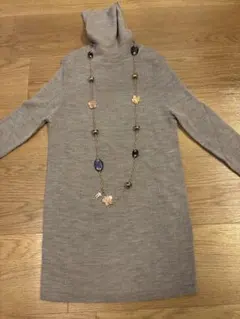 フォリフォリ　ロングネックレス