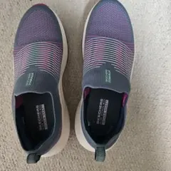 SKECHERS GOwalk グレー/ピンク スニーカー