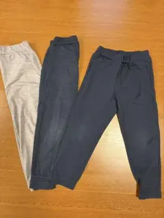【タグ無し新品】ドライスウェットパンツ120 セットグレー 1点、ネイビー2点のサムネイル