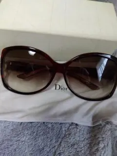 Diorサングラスのサムネイル