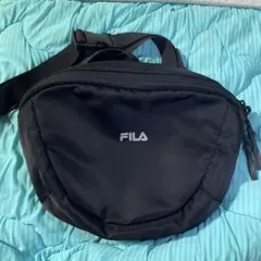 FILA ボディバッグ　ウエストポーチ　ショルダーバッグ　黒　ブラック