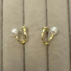 SVイエローゴールドコーティングピアス　小さめピアス　二連風　パール　即購入OK