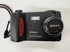 ニコン　COOLPIX 800 コンパクトデジカメ