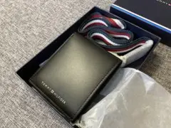 新品未使用　トミーヒルフィガー　ハンギングウォレット箱付き