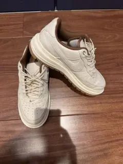 [ナイキ] エア フォース 1 ラックス[AIR FORCE 1 LUX]