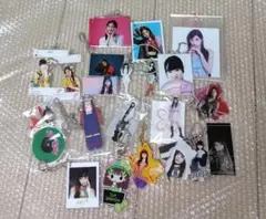 CIRRA　　原田都愛　アクリルスタンド　アクリルキーホルダー　セットのサムネイル