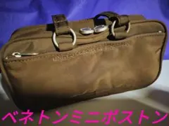 ユナイテッドカラーズオブベネトン　ミニボストン型バッグ　未使用に近いのサムネイル