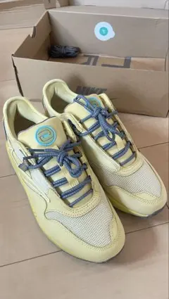 Travis Scott × Nike Air Max 1 CACT Goldのサムネイル