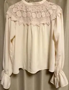 ドイツ製ビンテージブラウス ZOGBAUM bluse BERLIN - メルカリ