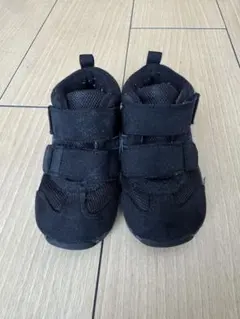 アシックス　キッズシューズ　ブラック　13.5cm