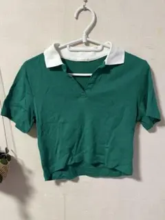 緑色 クロップドポロシャツ 白襟