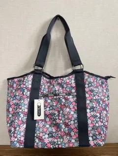 【新品タグ付】レスポートサック キャリーオールトート フロリックブルー 花柄のサムネイル