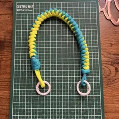 ハンドメイド　パラコード　キーホルダー　ストラップ　個性派