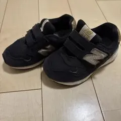 ぱお様専用New Balance キッズ スニーカー ブラック 15.5