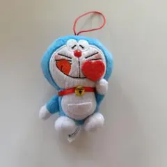 ドラえもん ぬいぐるみ ハート付き