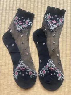 シースルーソックス　黒　花柄刺繍
