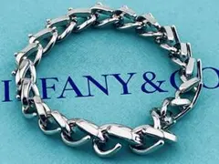 Item thumbnail for item e7742c0f-b1fe-43cd-b9eb-80effdb6a04f