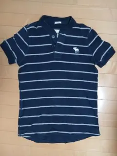 アバクロ　Abercrombie & Fitch Tシャツ