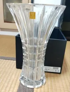 【未使用】カガミクリスタル 花瓶（高級箱付き）　F261-781のサムネイル