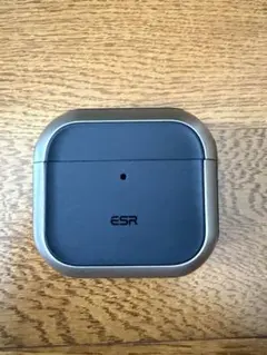 5/31迄出品 ESR AirPods4 ケース チタニウム色　付属品付きのサムネイル