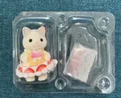 シルバニアファミリー　ケーキパーティーシリーズ　ラテネコの赤ちゃん