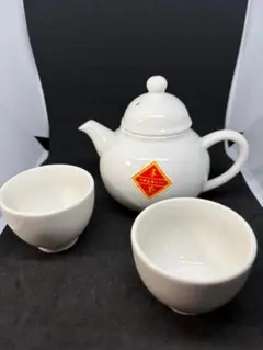 中国　茶器セット　急須　湯呑２個