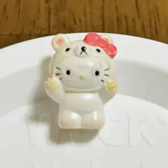 ★レア★ハローキティ フィギュア 北海道限定•白くまデザインのサムネイル