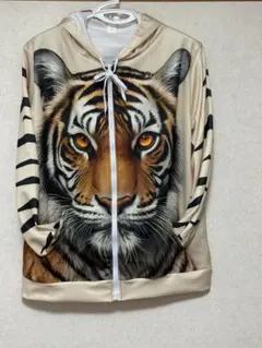 阪神来季挑戦　トラの顔 フード付きパーカー