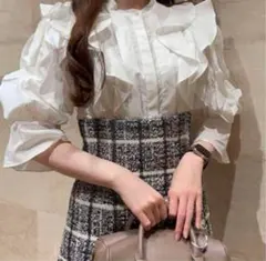 snidel フリルボリュームスリーブブラウス