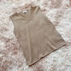 ウール100%✨ 22 OCTOBRE（2）ニットベスト Ｖネック ビーズ装飾