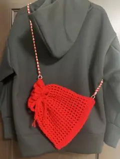 ナップサック　ハンドメイド　編み物　かぎ針編み　毛糸　レッド