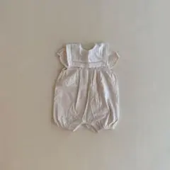 petit main ホワイトロンパース飾り付き 80