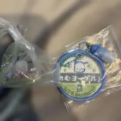 新品・ 미사용 산리오 ミルクキャップシアーチャーム &シャカシャカポチャッコ