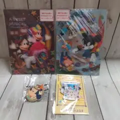 ディズニー☆3Dポストカード2枚&ピンズ2セット