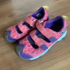 ニューバランス　NB NIKE adidas スニーカー　サンダル　キッズ　夏