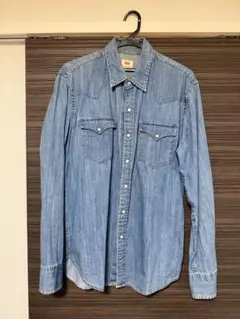 LEVI’S　デニムシャツ